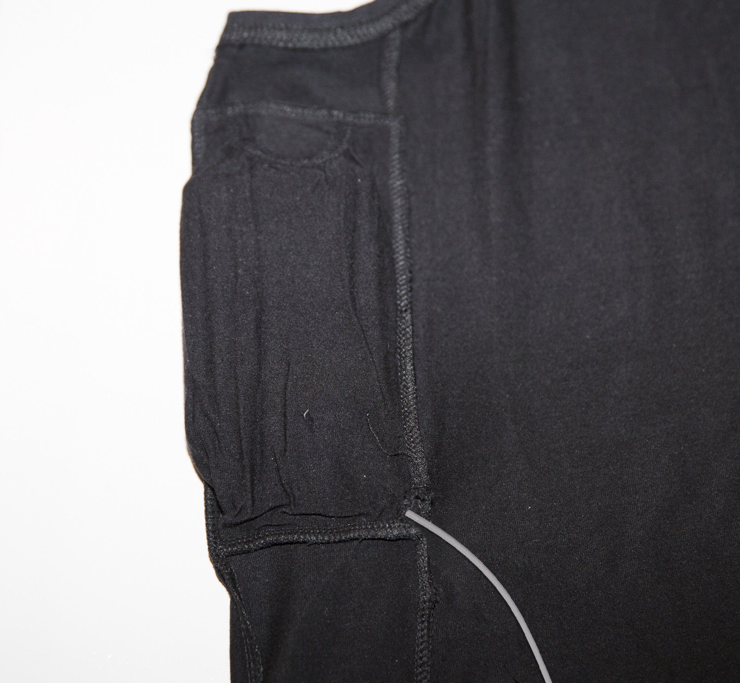 InsulWear™ Tank Top Men - Clothing/Underwear for Insulin Pump Users - DESCRIBED IN THE 2018 CONSUMER GUIDE OF DIABETES FORECAST MAGAZINE (by ADA)